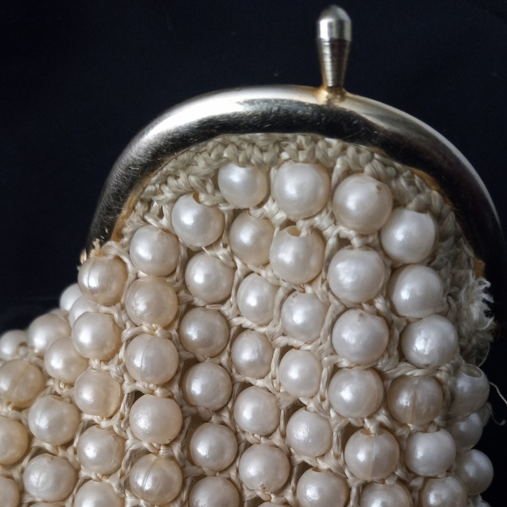 Vintage Small Pearl  Purse.